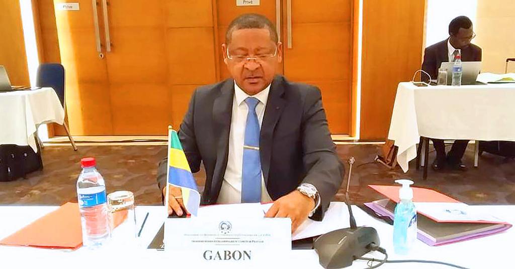 Jean-Marie Ogandaga à la troisième session extraordinaire  du Copil PREF-CEMAC à Brazzaville