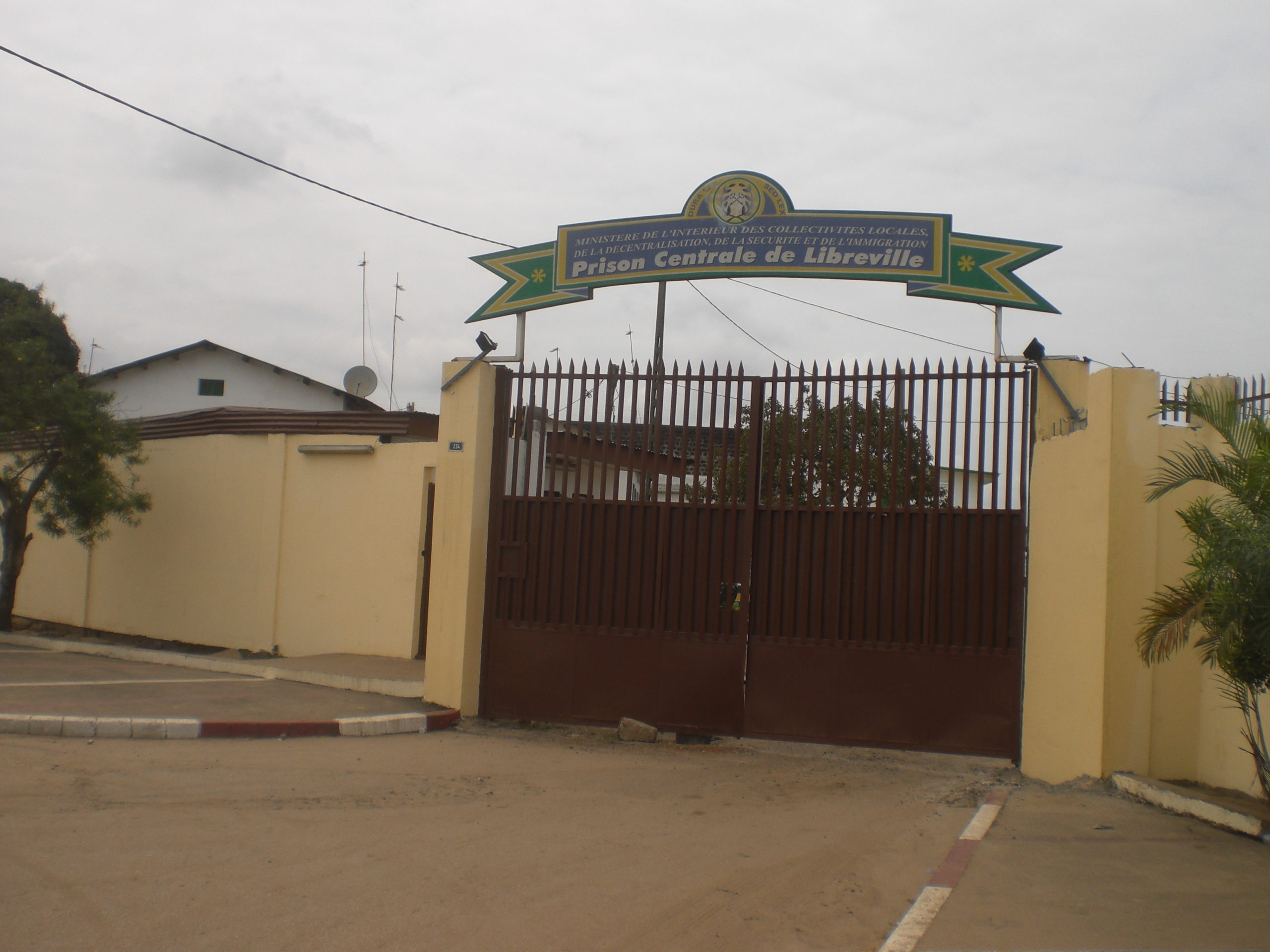 Gabon: la prison centrale de Libreville ouvre de nouveau ses portes aux visiteurs