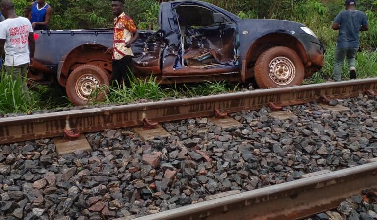 Un train percute un véhicule au pk 26 !