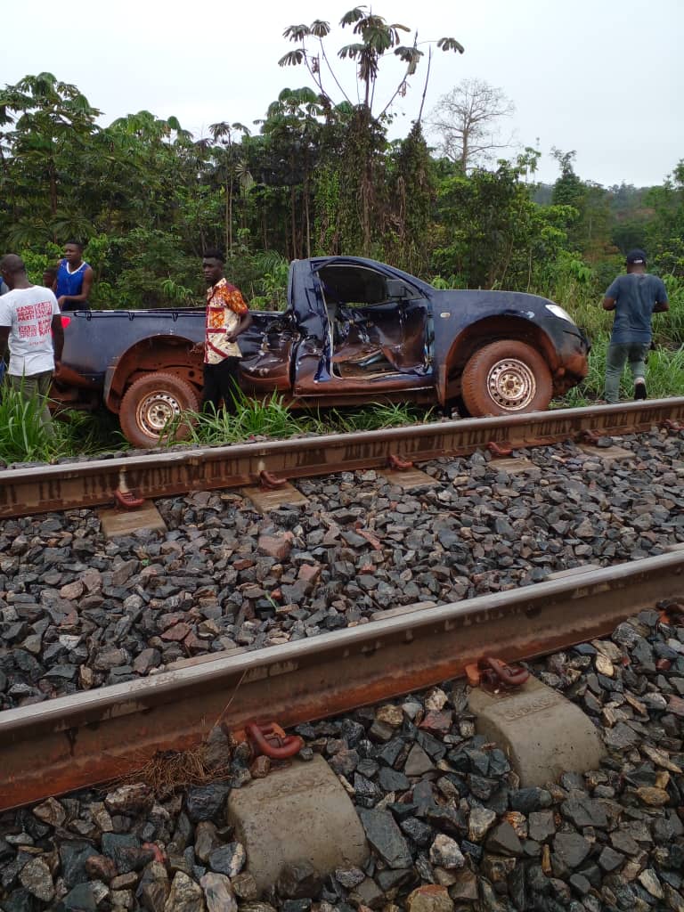 Un train percute un véhicule au pk 26 !