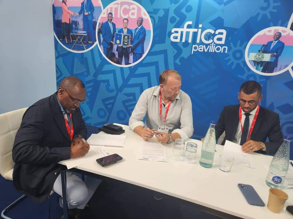 SEEG : Signature d’un Protocole d’Entente pour une Centrale Solaire à Makokou lors de l’African Energy Forum