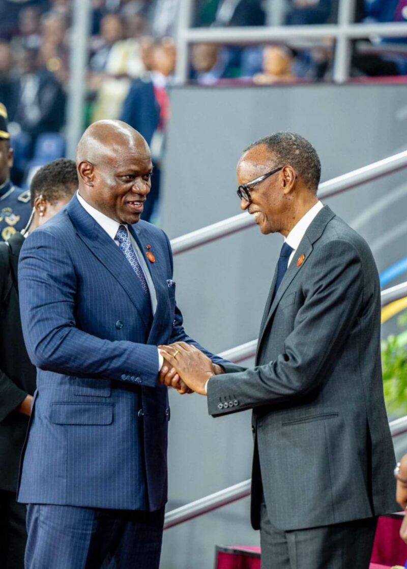 Le Président de la Transition, le Général Brice Clotaire Oligui Nguema à la cérémonie d’investiture de son Homologue le Président Paul Kagame